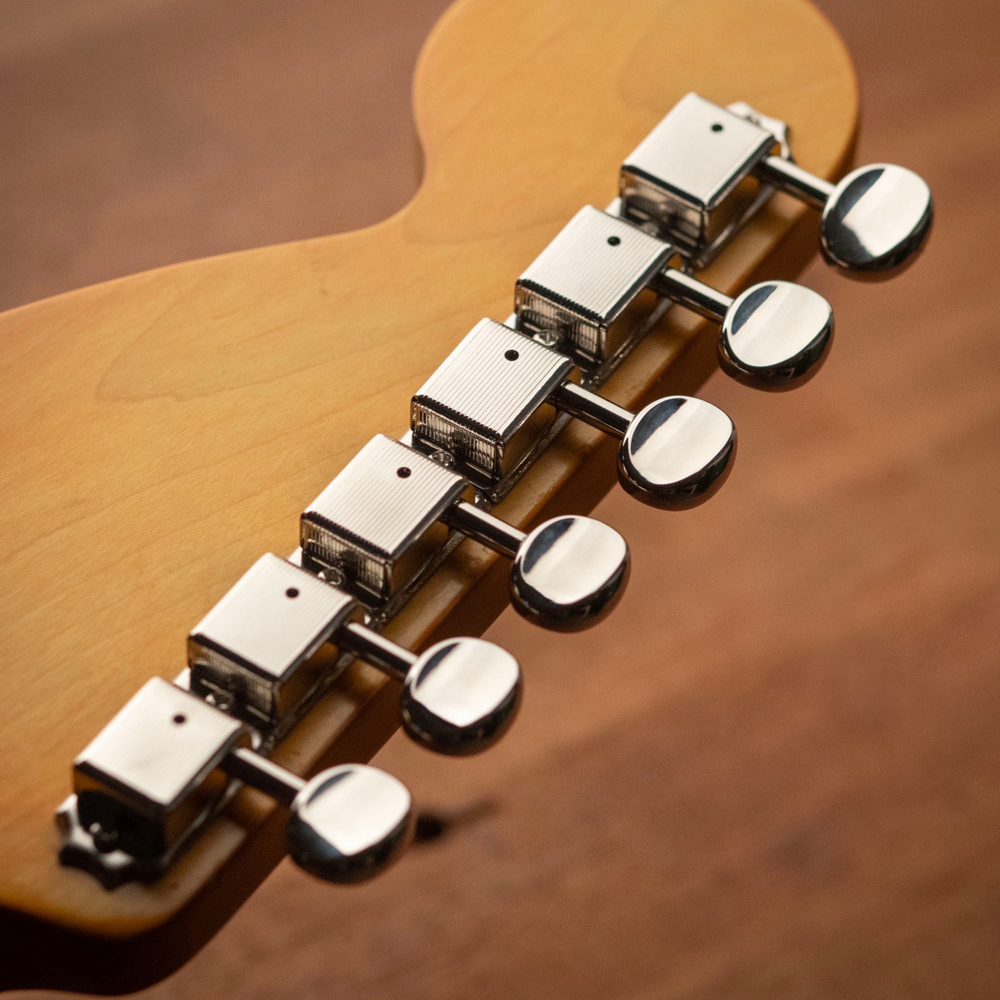 Golden Age Vintage-style Oval Knob 6-In-Line Tuners