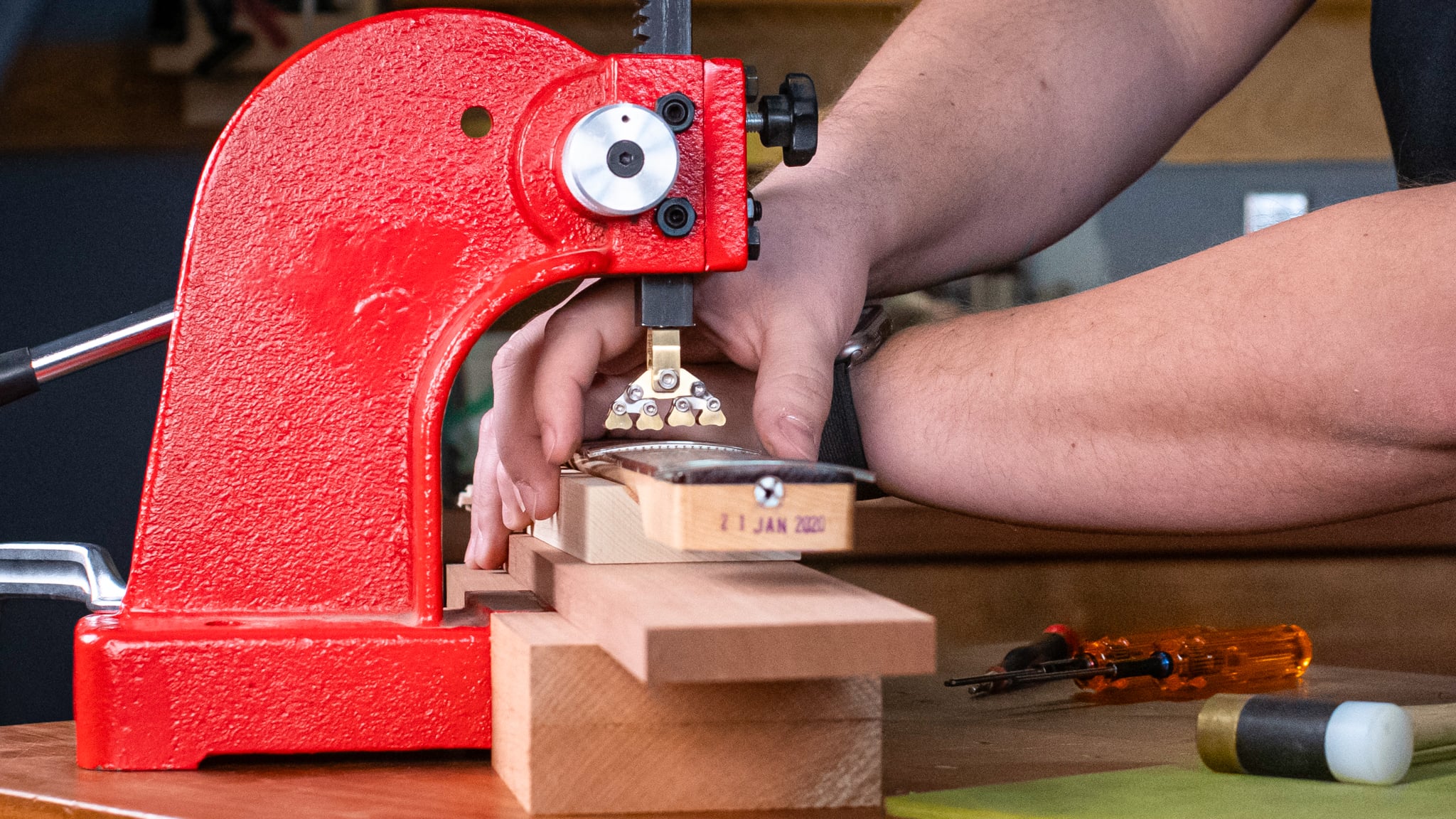 Install a Fractal Fret Press into your Fret Arbor Press